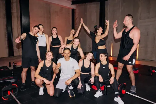 Cours collectif de circuit training avec coach en salle de sport à Saint-Martin-d'Hères, Échirolles, L'Appart Fitness Eybens