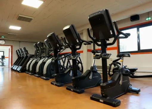 Faire du cardio sur machines en salle de sport à Saint-Martin-D'Hères, Échirolles, L'Appart Fitness Eybens