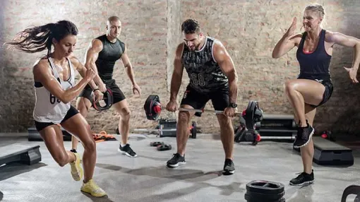 Cours collectifs avec un coach de circuit training à grenoble Amine, Échirolles, L'Appart Fitness Eybens
