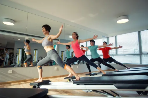 Cours collectifs de pilâtes en salle de sport à Saint martin d'hères, Échirolles, L'Appart Fitness Eybens