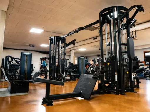 S'entrainer en intérieur en salle de sport à Grenoble, Échirolles, L'Appart Fitness Eybens